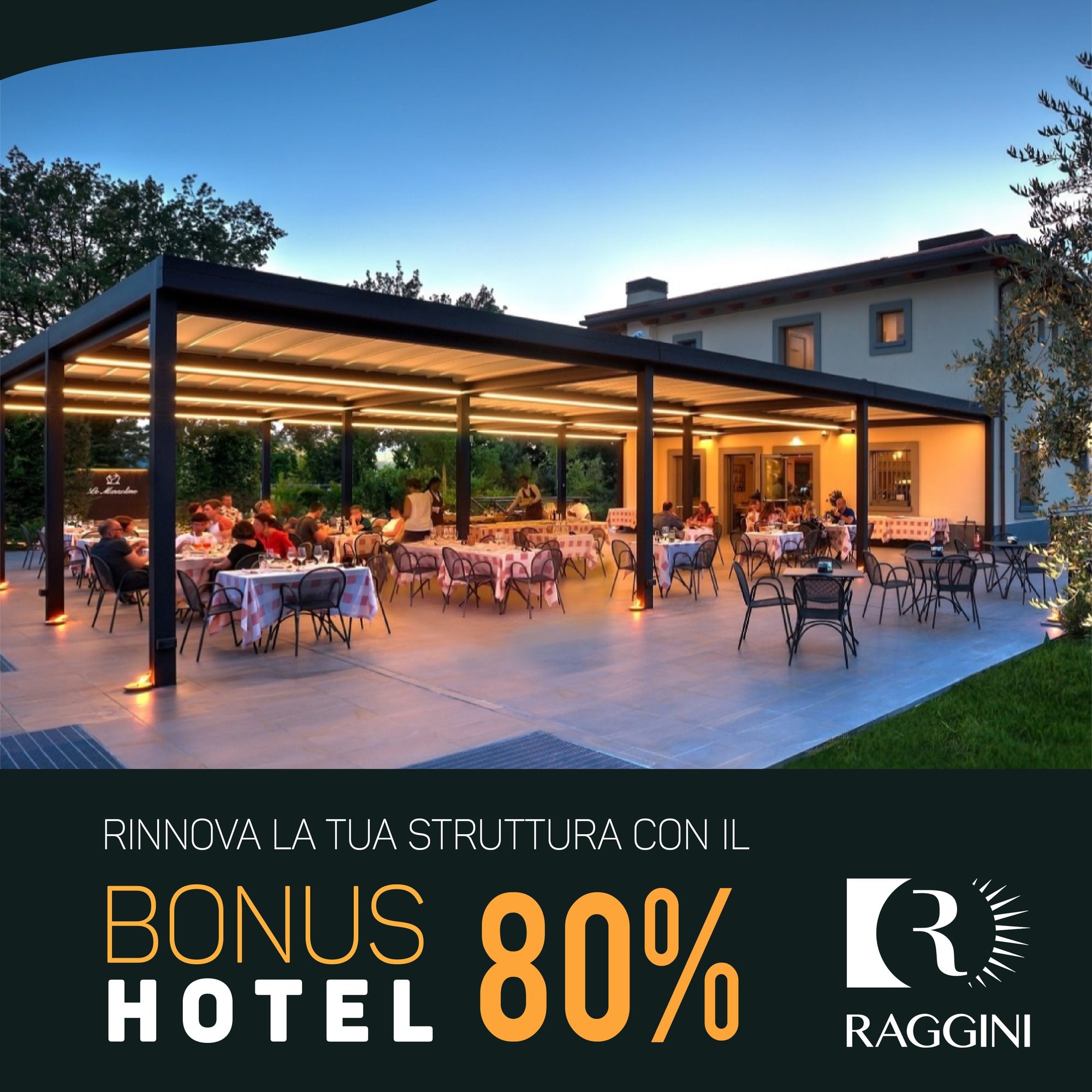 Pergola illuminata sul dehor di un ristorante al tramonto, con la scritta “Rinnova la tua struttura con il bonus hotel 80%”