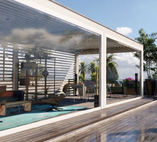 Pergola con chiusure Kristal trasparenti, a bordo piscina
